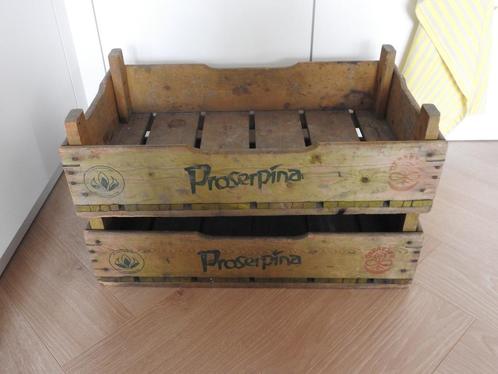 2 oude fruitkistjes / veilingkistjes samen € 25. 60x35x14 cm, Huis en Inrichting, Woonaccessoires | Kisten, Gebruikt, Minder dan 50 cm