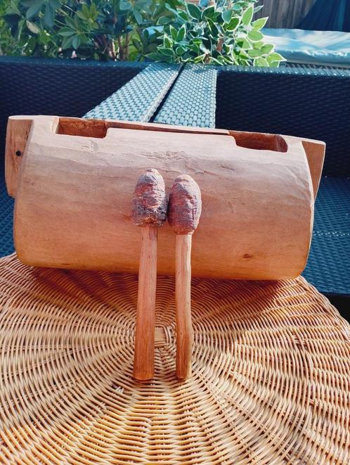 Zeer oude Afrikaanse houten percussie drum, Antiek en Kunst, Kunst | Niet-Westerse kunst, Ophalen of Verzenden