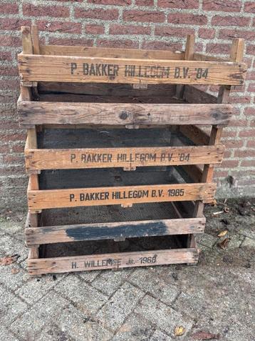 Oude Kweekbakken - Vintage Tuinaccessoires beschikbaar voor biedingen