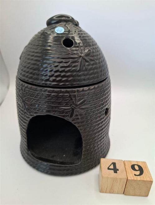 Geurbrander nr. 49 in de vorm van een bijenkorf met bijen., Huis en Inrichting, Woonaccessoires | Overige, Zo goed als nieuw, Ophalen of Verzenden