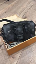 Louis Vuitton Keepall Bandoulière 25, Ophalen of Verzenden, Zo goed als nieuw, Zwart, Leer