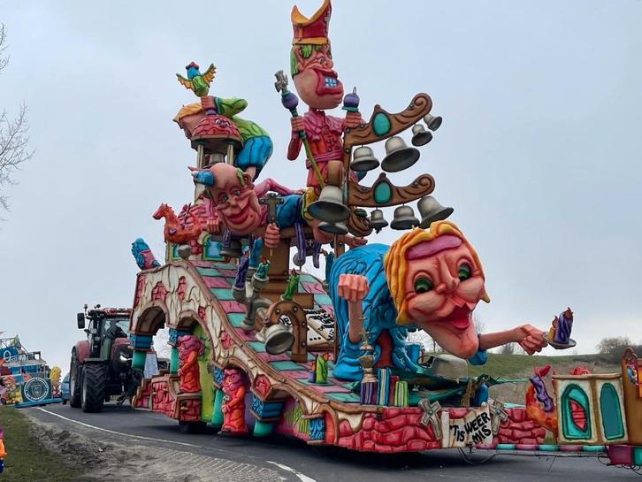 Polyester carnavalswagen, Hobby en Vrije tijd, Feestartikelen, Zo goed als nieuw, Overige typen, Carnaval, Ophalen