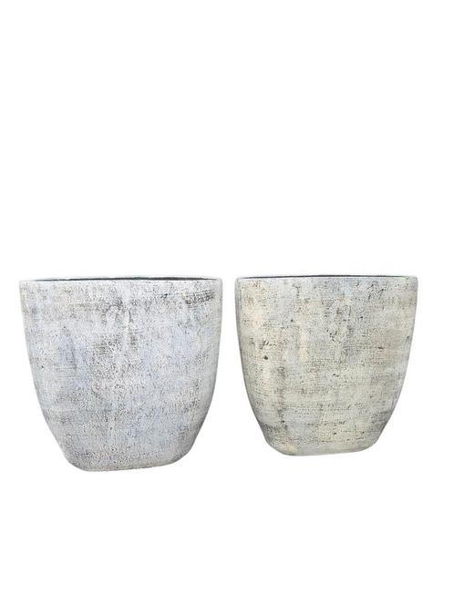 • Twee grote betonlook bloempotten 🌿, Tuin en Terras, Bloempotten, Gebruikt, Beton, Binnen, Balkon, Tuin, Minder dan 40 cm, 25 tot 40 cm