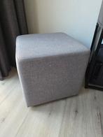 Grijze Vierkante Poef - Zo Goed Als Nieuw, Ophalen, Minder dan 50 cm, Vierkant, Minder dan 50 cm