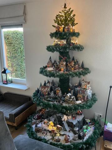 Christmastree village - kerstdorp in kerstboom beschikbaar voor biedingen