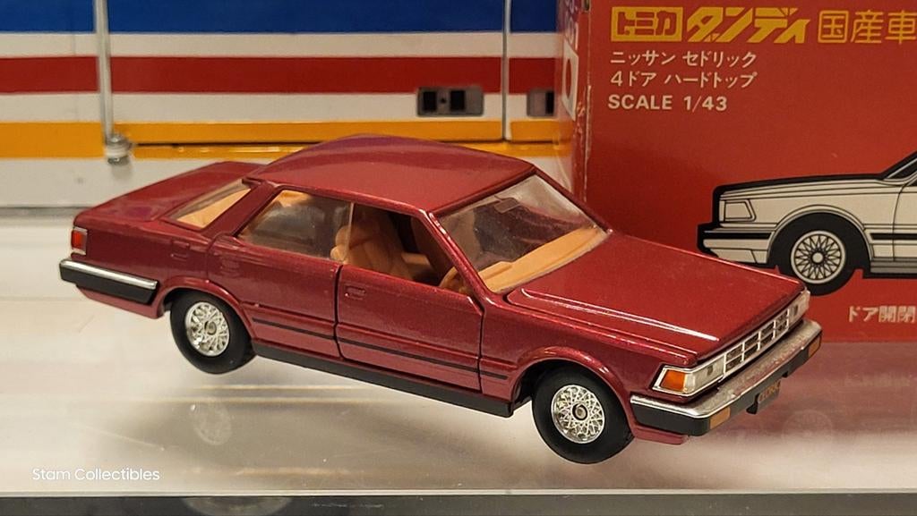 Tomica Dandy DJ-001 Nissan Cedric Red Metallic, Overige merken, Gebruikt, Auto, Ophalen of Verzenden