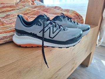 New Balance schoenen  beschikbaar voor biedingen