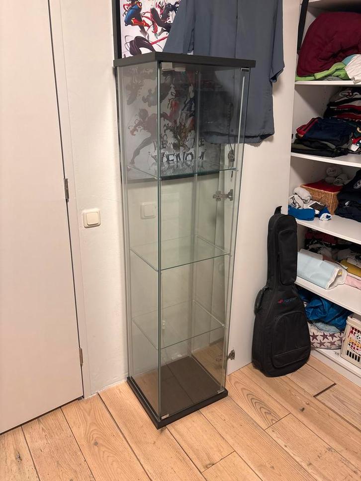 Glazen Vitrinekast met verlichting, Huis en Inrichting, Kasten | Vitrinekasten, Zo goed als nieuw, 150 tot 200 cm, Minder dan 50 cm