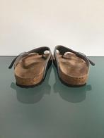 GRATIS VERZENDEN | BIRKENSTOCK Gizeh zilveren slippers 38, Kleding | Dames, Schoenen, Slippers, Overige kleuren, Verzenden, Zo goed als nieuw