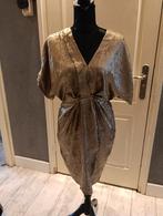 Elegante gouden jurk - Maat M, Maat 38/40 (M), Beige, Ophalen of Verzenden, Zo goed als nieuw