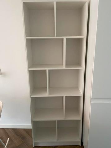 Boekenkast vakken  beschikbaar voor biedingen