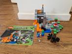 Lego minecraft 21113, Kinderen en Baby's, Speelgoed | Duplo en Lego, Ophalen of Verzenden, Zo goed als nieuw