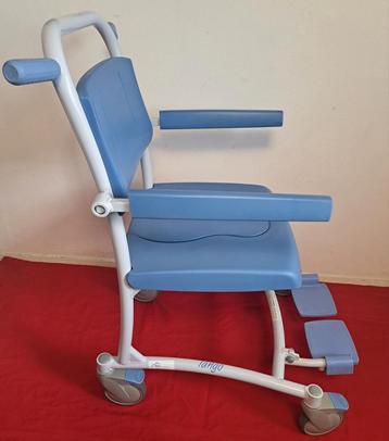 Lopital Tango Douchestoel toiletstoel
Compacte Verrijdbare
 beschikbaar voor biedingen