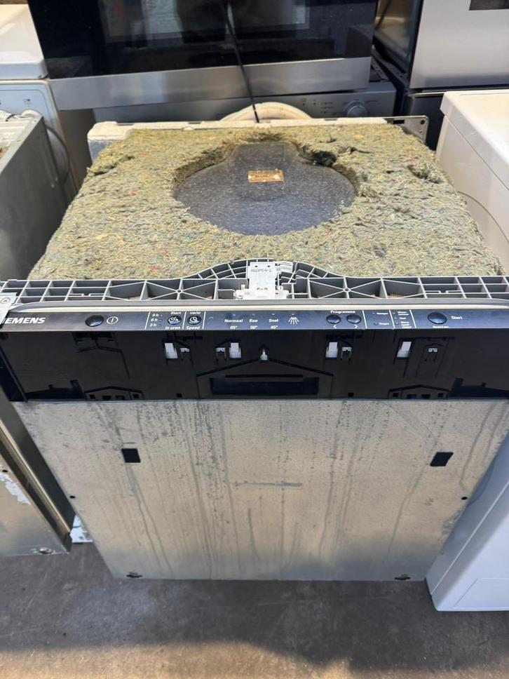 Siemens Vaatwasser  volledig geintegreerd netjes garantie , Witgoed en Apparatuur, Vaatwasmachines, Zo goed als nieuw, Inbouw