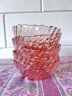 Roze glasservies roze schalen Arcoroc roze schaal, Huis en Inrichting, Gebruikt, Ophalen of Verzenden, Overige stijlen, Glas