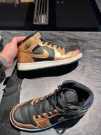 Air Jordan 1 mid Metallic Gold original bijna nieuw, Verzenden, Zo goed als nieuw, Sneakers of Gympen