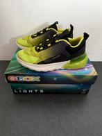 Geox jongensschoenen met lichtjes maat 32, Schoenen, Ophalen of Verzenden, Zo goed als nieuw, Jongen