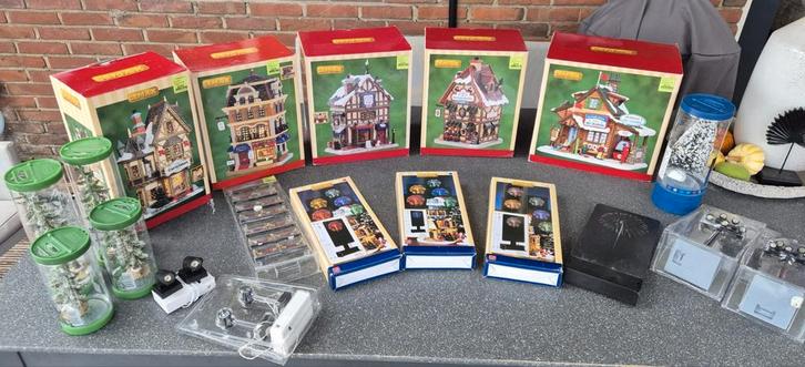 Lemax kersthuizen/kerstdorp winterfiguren/dieren en vuurwerk, Diversen, Kerst, Ophalen