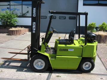heftruck Clark beschikbaar voor biedingen