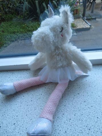 Unicorn ballerina van Primark roze gebreide benen meet ca 40 beschikbaar voor biedingen