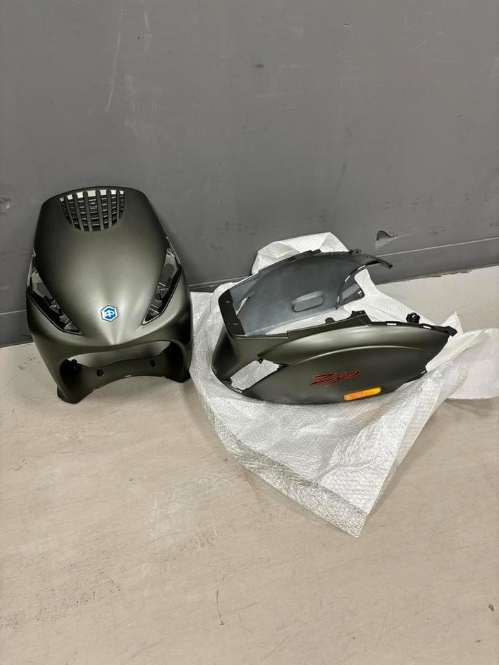 Piaggio Zip voorkap + achterkap NIEUW Groen & Wit, Motoren, Tuning en Styling, Ophalen of Verzenden