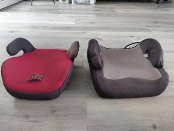 2 stoelverhogers. beschikbaar voor biedingen