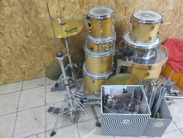 Uitgebreide Drum Set OSAN MAPLE met Gibraltar Hardware beschikbaar voor biedingen
