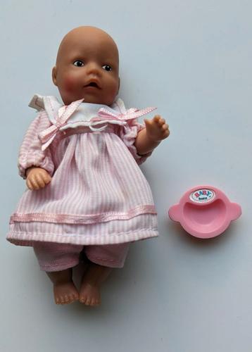 Zapf Baby Born mini poppetje  beschikbaar voor biedingen