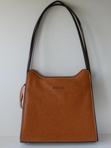 Gucci damestas. Leer. Vintage. beschikbaar voor biedingen