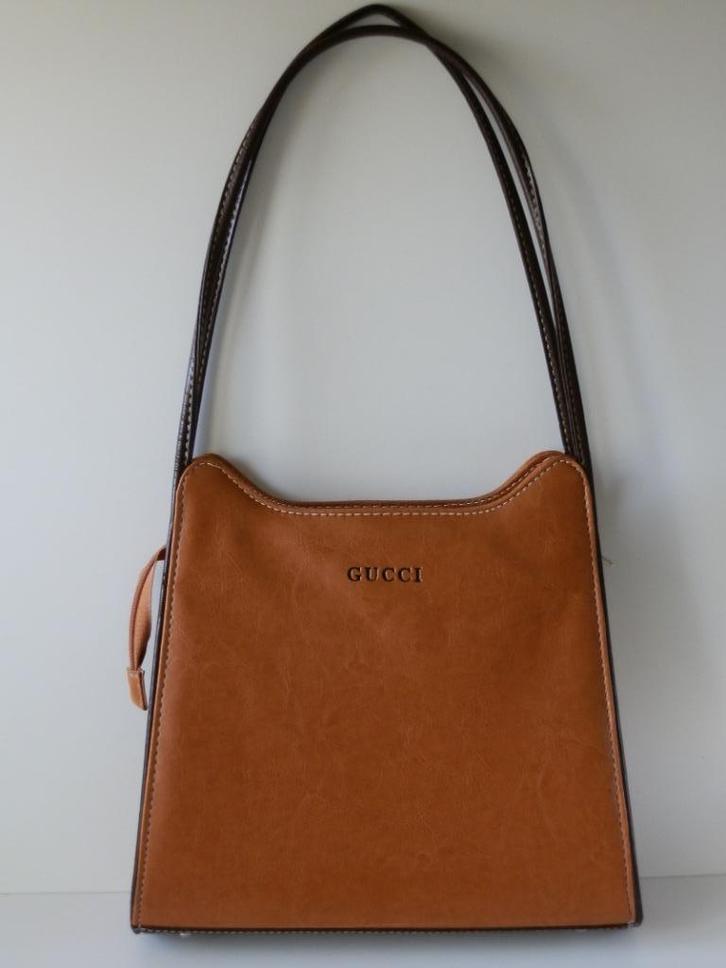 Gucci damestas. Leer. Vintage., Sieraden, Tassen en Uiterlijk, Tassen | Damestassen, Zo goed als nieuw, Handtas, Bruin, Ophalen of Verzenden