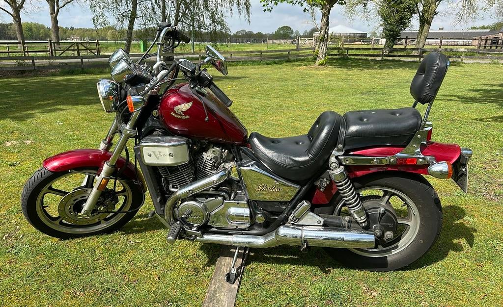 Honda Shadow VT700