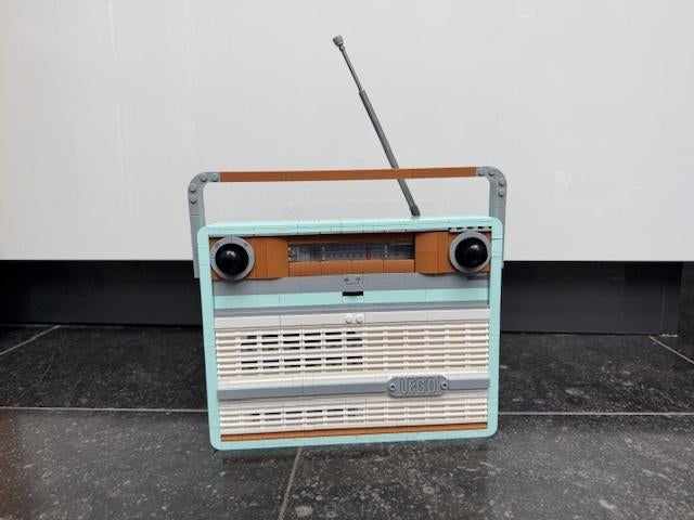 Lego 10334 Retro Radio, Ophalen, Compleet, Lego, Zo goed als nieuw