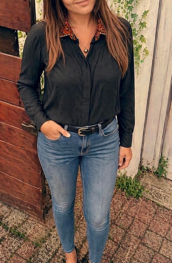 10feet blouse met opvallende kraag- nieuw met label, Kleding | Dames, Blouses en Tunieken, Verzenden, Nieuw, Maat 36 (S), Zwart