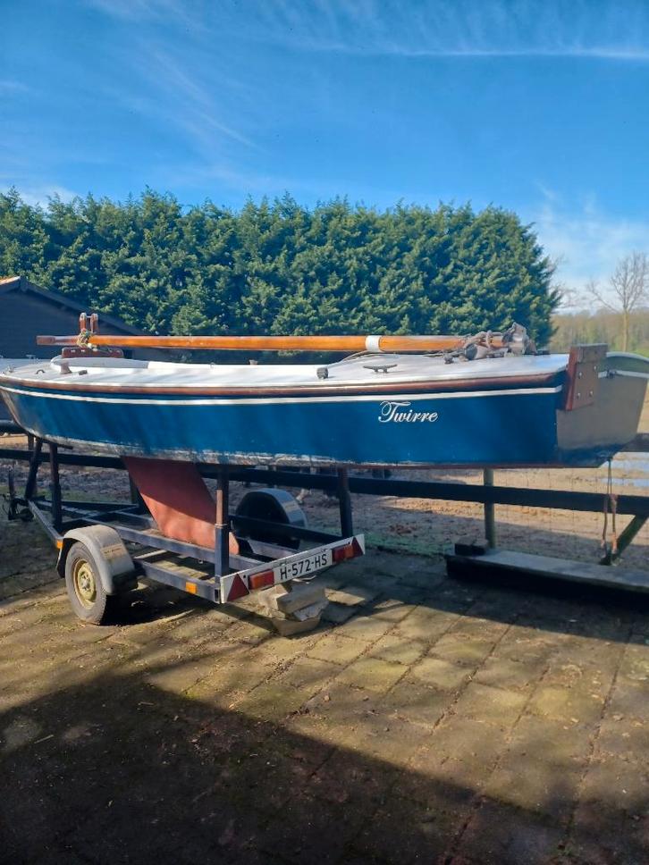 Poli Valk (Twirre), Watersport en Boten, Open zeilboten, Gebruikt, Valk, 6 meter of meer, Polyester, Buitenboordmotor, Benzine