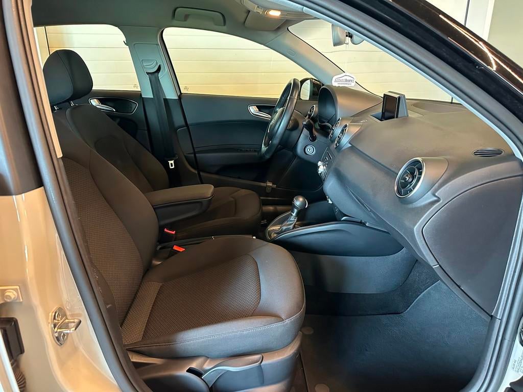 Audi A1 Sportback Audi A1 1.0 TFSI AUTOMAAT 5-deurs|ANDRENAL, Auto's, Audi, Stof, Met garantie (alle), 4 stoelen, 49 €/maand