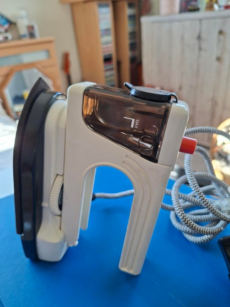 Reis strijkijzer, Ophalen of Verzenden, Gebruikt, Strijkijzer met snoer