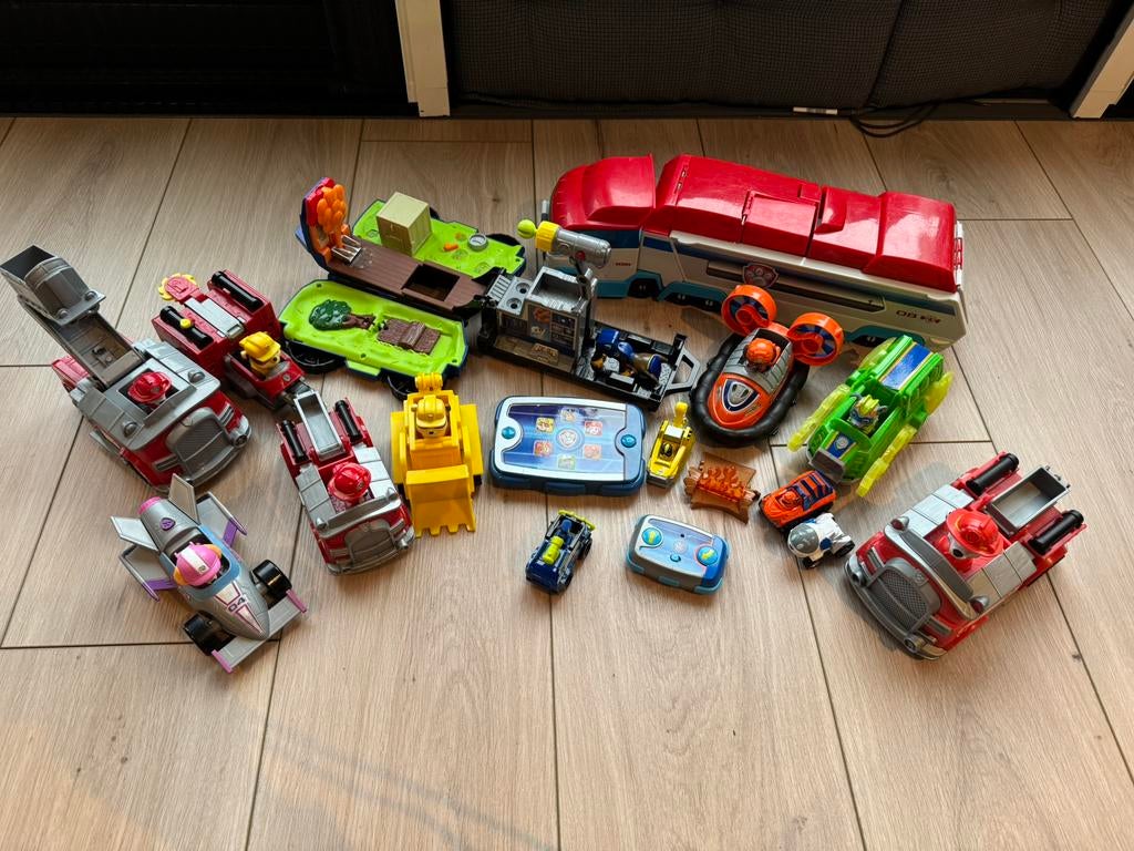 Paw patrol auto’s! Hele grote set., Kinderen en Baby's, Speelgoed | Speelgoedvoertuigen, Ophalen of Verzenden, Zo goed als nieuw