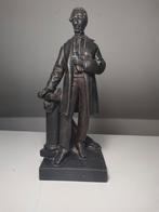 Bronzen beeldje van een man, Ophalen, Gebruikt, Mens