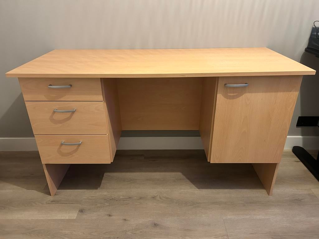 Bureau, Ophalen, Gebruikt