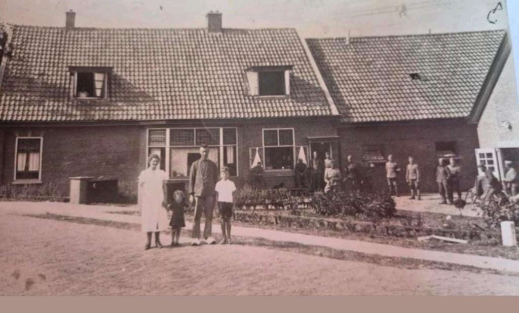 Gezin boerderij militairen ingekwartierd 1939 Utrecht, Ophalen of Verzenden, Voor 1940, Gebruikt, Overige onderwerpen