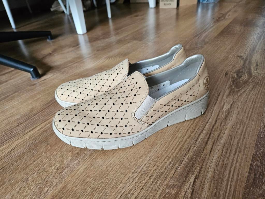 Rieker schoenen maat 40 Z.G.A.N, Beige, Ophalen of Verzenden, Rieker, Sneakers of Gympen