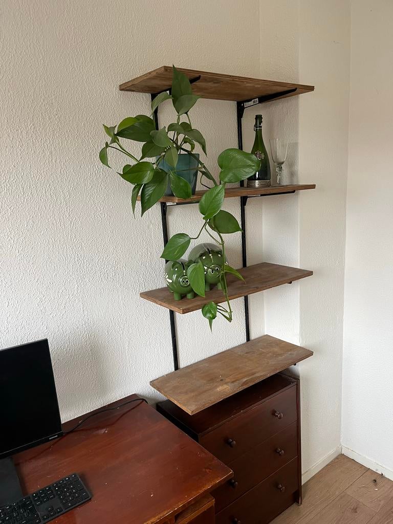 Verstelbaar wandrek met houten planken (75x30 cm), Ophalen, Gebruikt