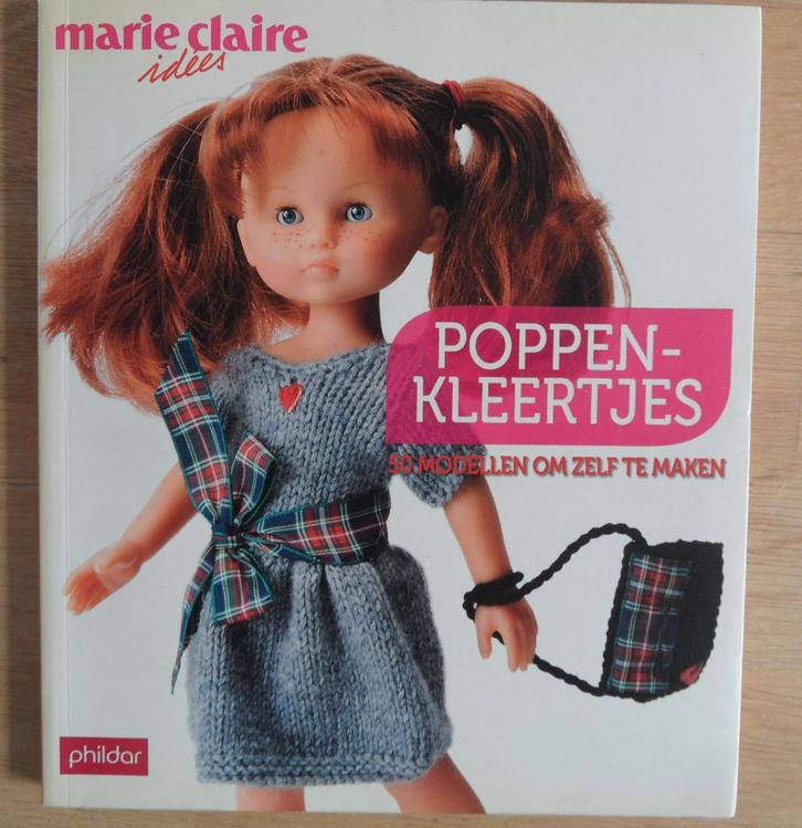 Marie Clair poppen kleertjes Idees 50 modelen zie foto's, Hobby en Vrije tijd, Breien en Haken, Nieuw, Breien, Patroon of Boek
