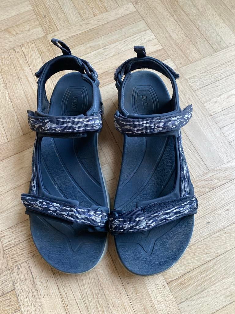 Teva sandalen ZGAN- Comfortabele en stevige wandelsandalen, Ophalen of Verzenden, Zo goed als nieuw, Blauw, Sandalen of Muiltjes