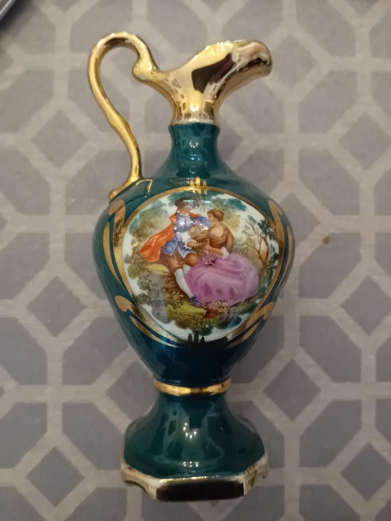 2 Limoges vaasjes    14 cm hoogte, Antiek en Kunst, Antiek | Vazen, Ophalen