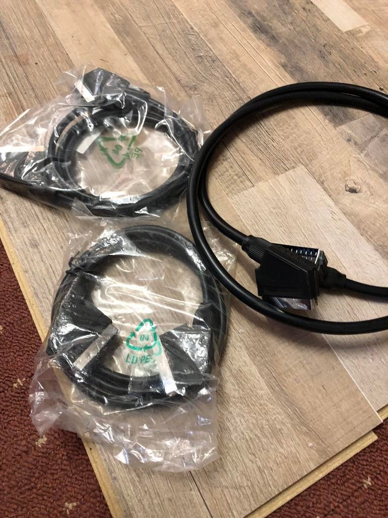 Scart kabels, Audio, Tv en Foto, Audiokabels en Televisiekabels, Ophalen of Verzenden, Zo goed als nieuw, Minder dan 2 meter, Scartkabel