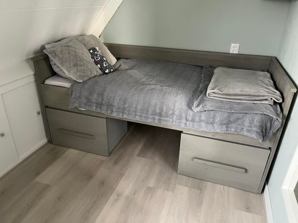 Schitterend massief houten half hoogslaper 90x200, Ophalen, 85 tot 100 cm, Gebruikt, Hoogslaper of Stapelbed