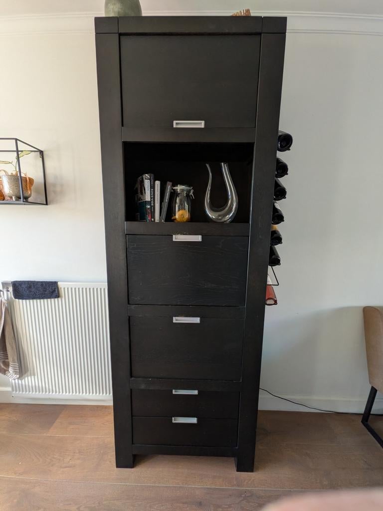 Gratis Zwarte houten kast met vakken en lades, Ophalen, Gebruikt, Met deur(en), 200 cm of meer