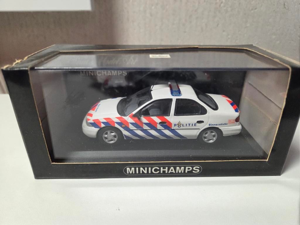 Minichamps Ford Mondeo Politie, Ophalen of Verzenden, Zo goed als nieuw, Auto, MiniChamps
