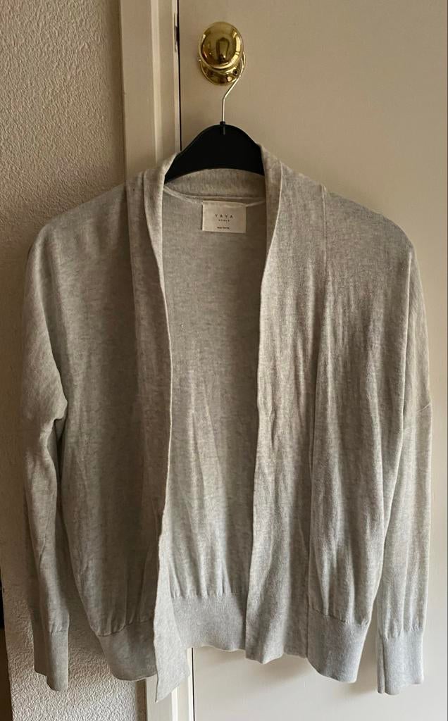 YAYA Lichtgrijs Zilver Grijs Vestje XS 100% Katoen, Kleding | Dames, Verzenden, Zo goed als nieuw, Maat 34 (XS) of kleiner, Grijs